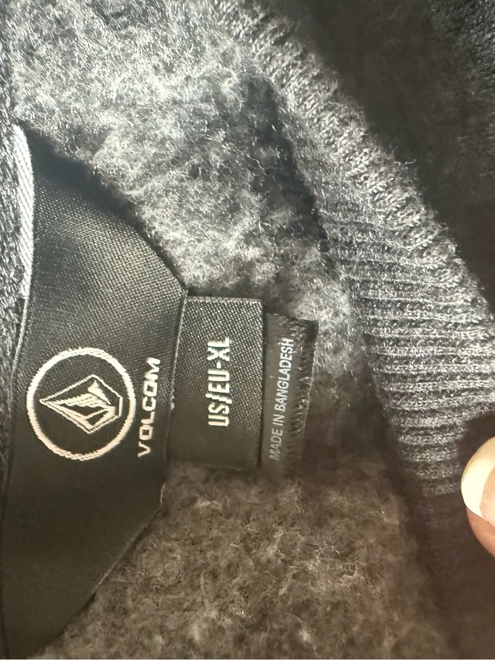 Men’s XL Volcom sweatshirt